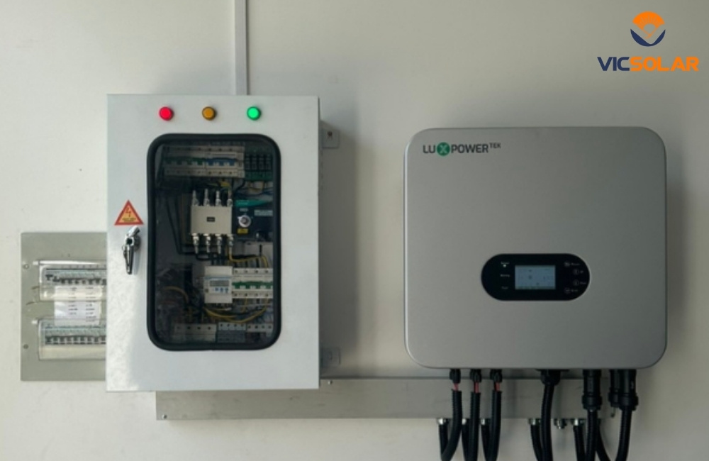 Biến Tần Luxpower Hybrid 10kW Trip-10K ảnh thật