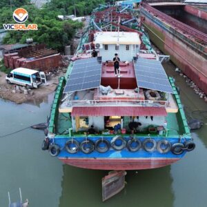 dien mat troi dung khung tren tau bien